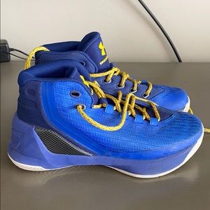 NIKE STEPHEN CURRY BASKETBALL SHOES